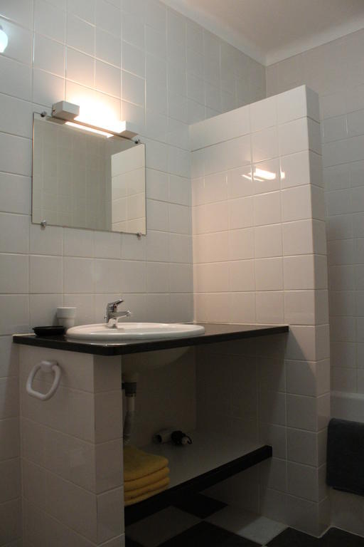 Filhas Do Mar Apartments Salema Room photo